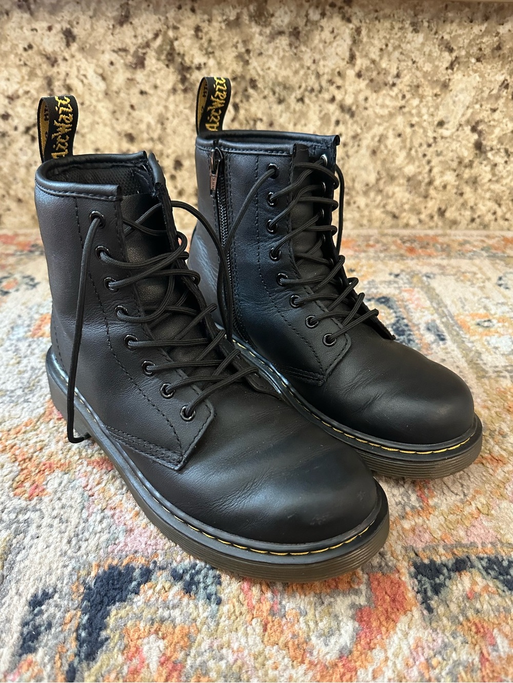 Dr. Martens 1460 Junior/Youth black leather boots